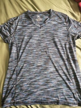 Game Time Short Sleeve V-Neck Tee in Blue and Gray Space-Dye